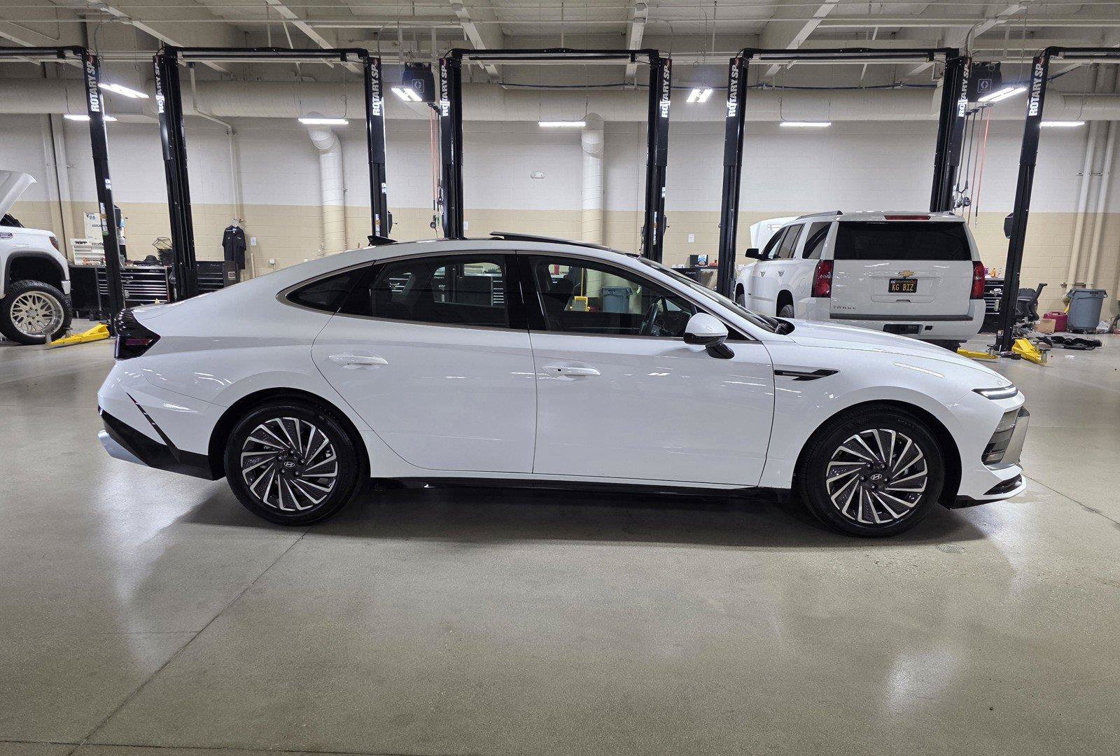 Certified 2026 Hyundai Sonata SEL FWD image 8