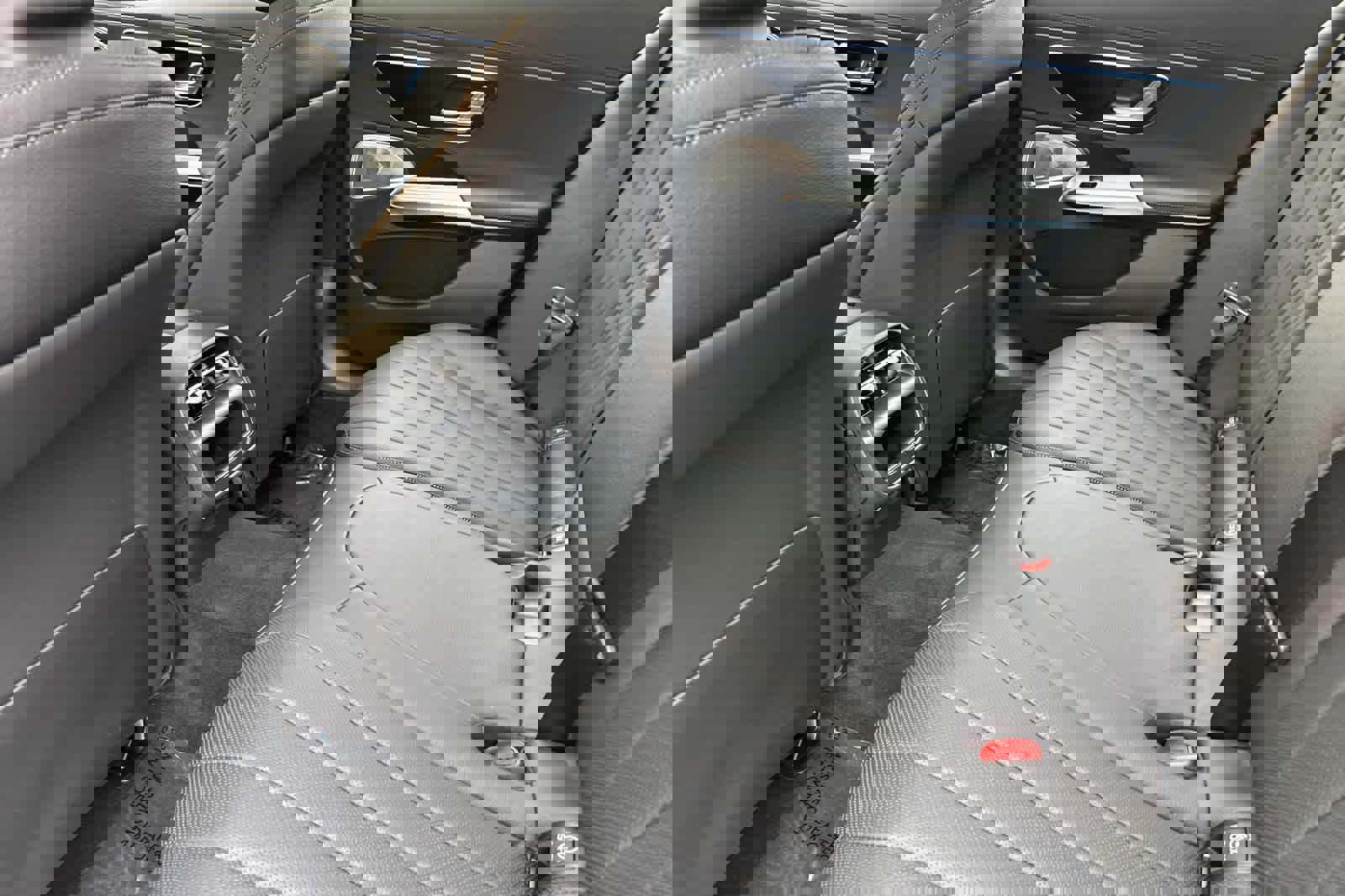 New 2026 Mercedes-Benz E 450 4MATIC All-Terrain Wagon image 11