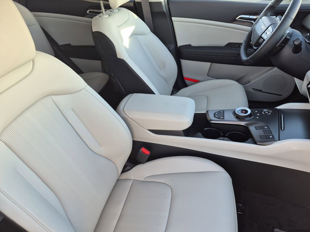 New 2026 Kia Sportage EX image 15