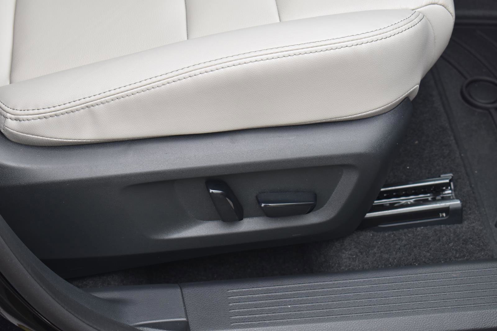 Used 2023 Nissan Rogue SL w/ SL Premium Package FWD image 71