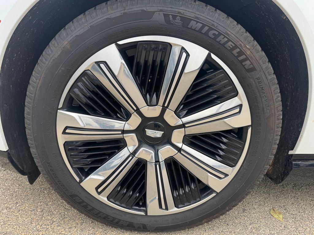 Used 2025 Cadillac Escalade IQ Luxury 2 AWD/4WD image 7