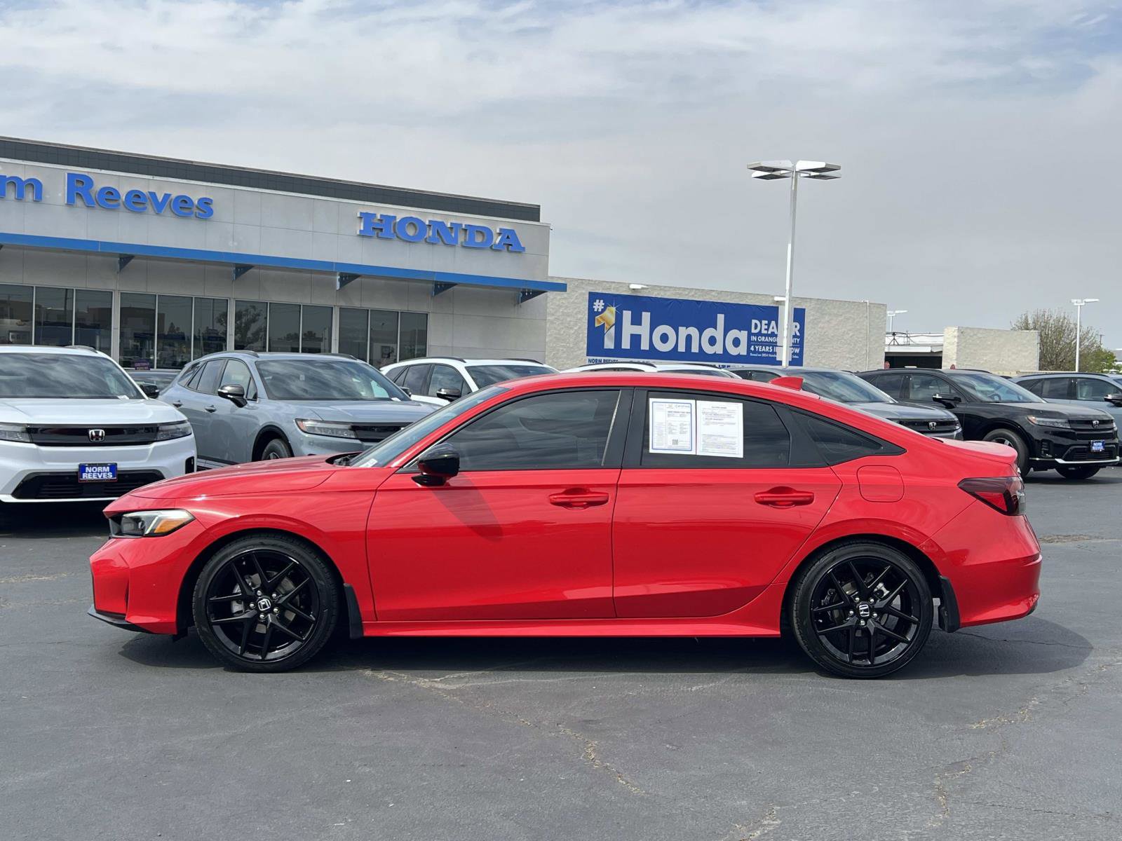 Used 2025 Honda Civic Sport image 2