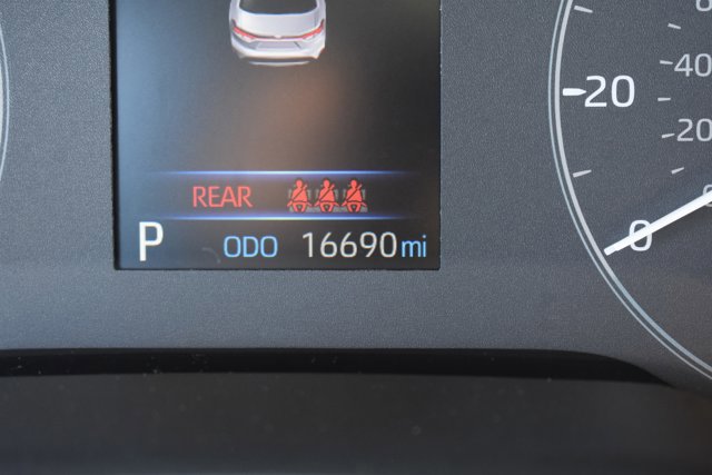 Used 2025 Toyota Corolla LE image 22