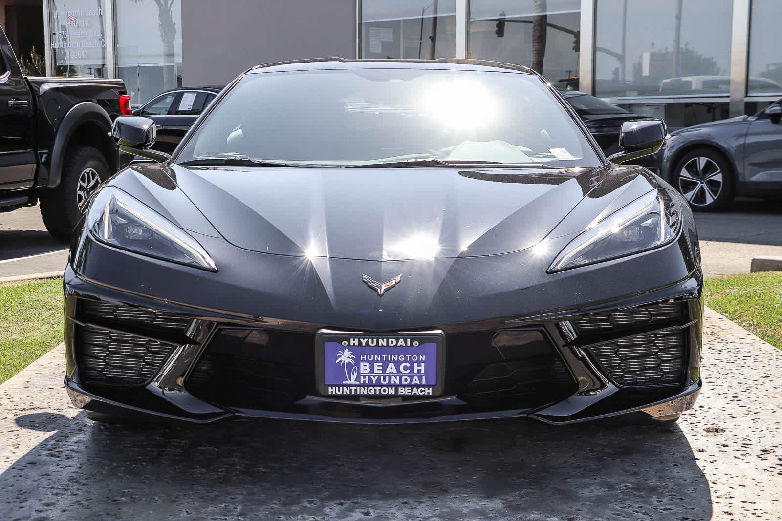 Used 2023 Chevrolet Corvette Stingray Coupe w/ 1LT RWD image 2