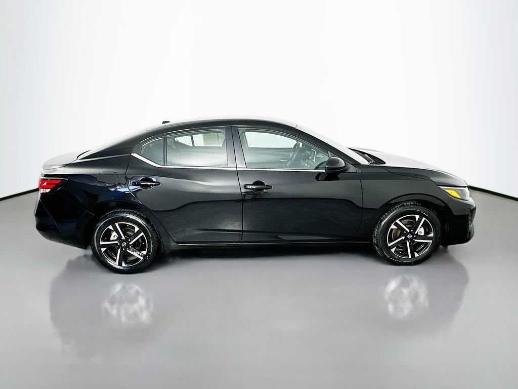 Used 2025 Nissan Sentra SV FWD image 8