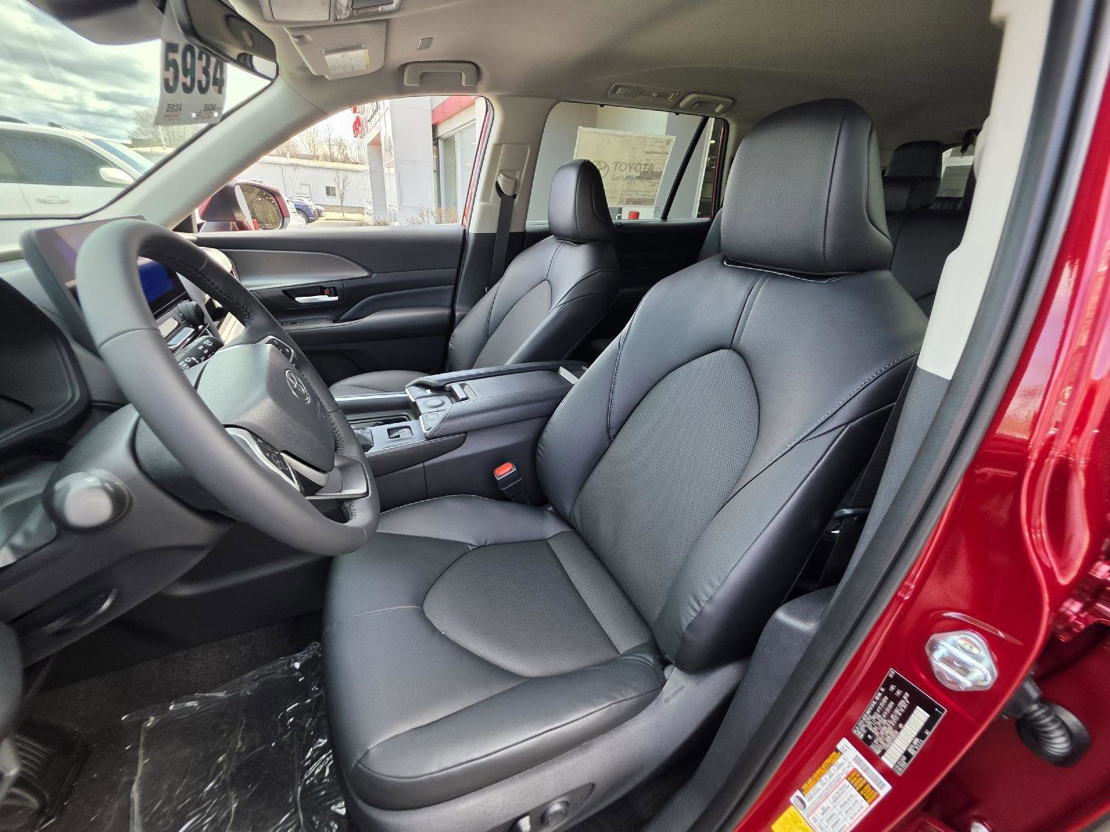 New 2026 Toyota Grand Highlander XLE image 12