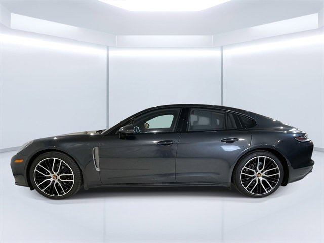 Used 2023 Porsche Panamera 4 Platinum Edition image 2