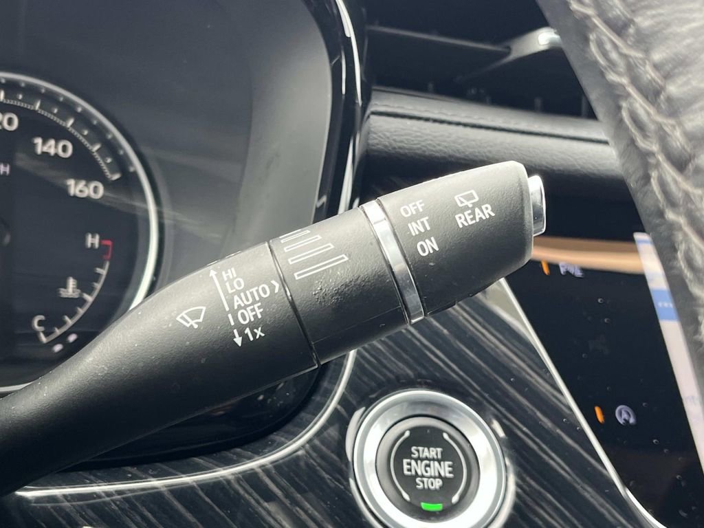 Certified 2023 Cadillac XT6 Premium Luxury image 34