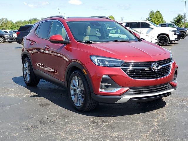 Used 2020 Buick Encore GX Essence w/ Experience Buick Package FWD image 2