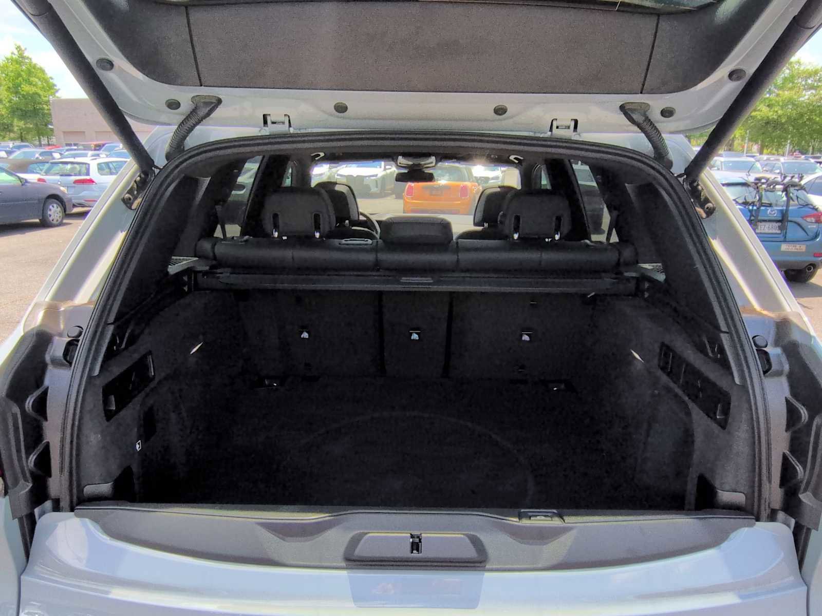 Used 2026 BMW X5 xDrive40i w/ M Sport Package AWD/4WD image 37
