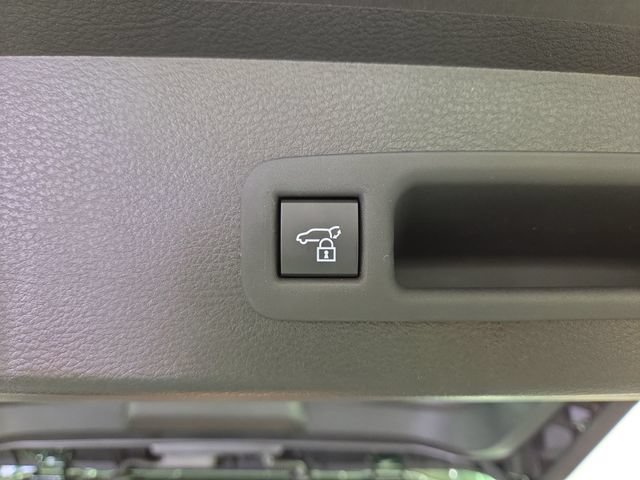 New 2026 Toyota Sienna XLE FWD image 36