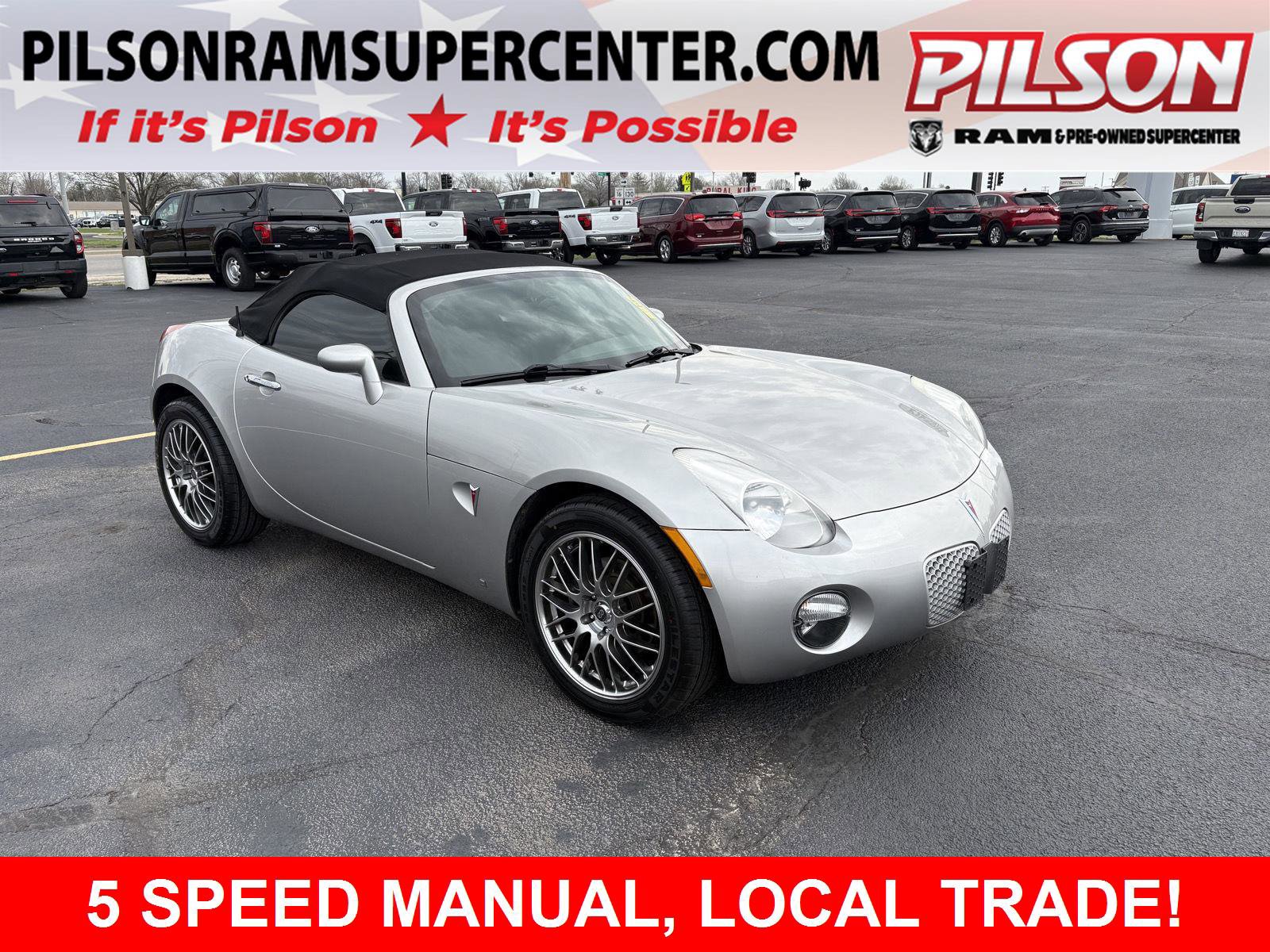 Used 2006 Pontiac Solstice Convertible w/ Power Package RWD image 1