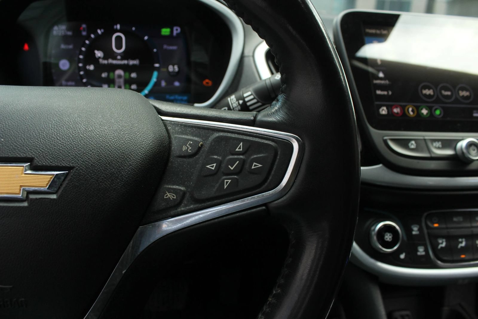 Used 2019 Chevrolet Volt LT w/ Power Convenience Package FWD image 30
