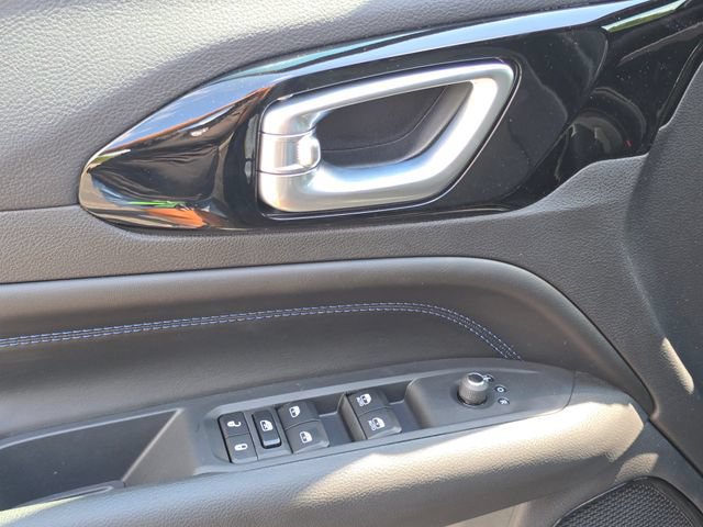 New 2026 Jeep Compass Limited w/ Sun, Sound & Navigation Group AWD/4WD image 35
