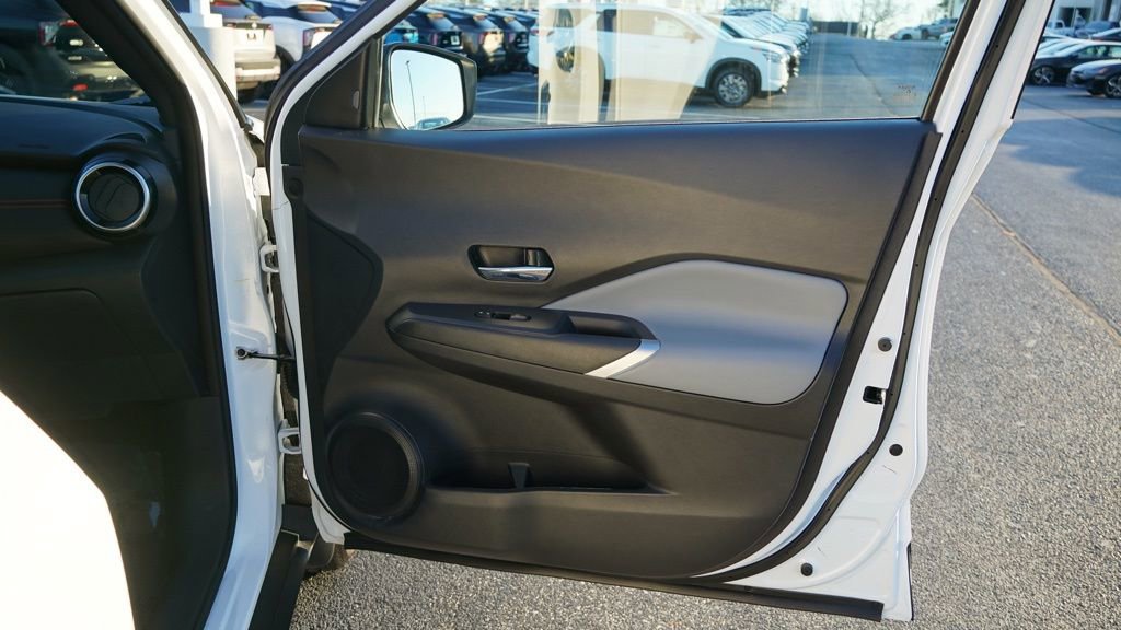 Used 2024 Nissan Kicks SR w/ SR Premium Package image 23