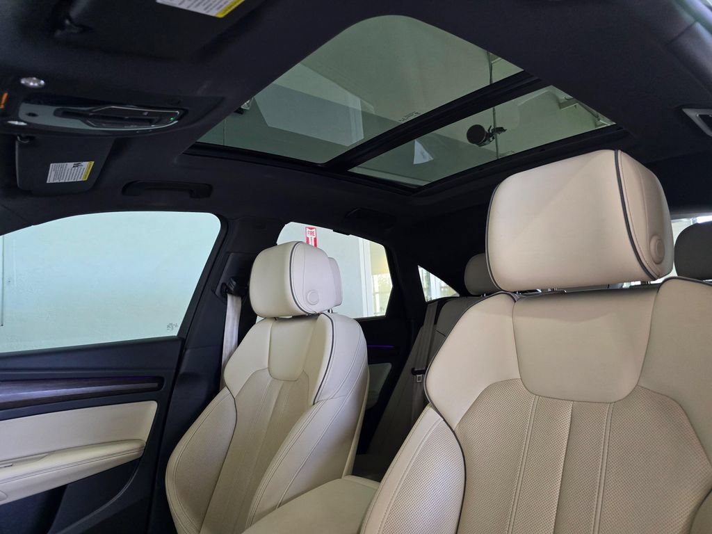 Used 2021 Audi Q5 Prestige w/ Prestige Package AWD/4WD image 24