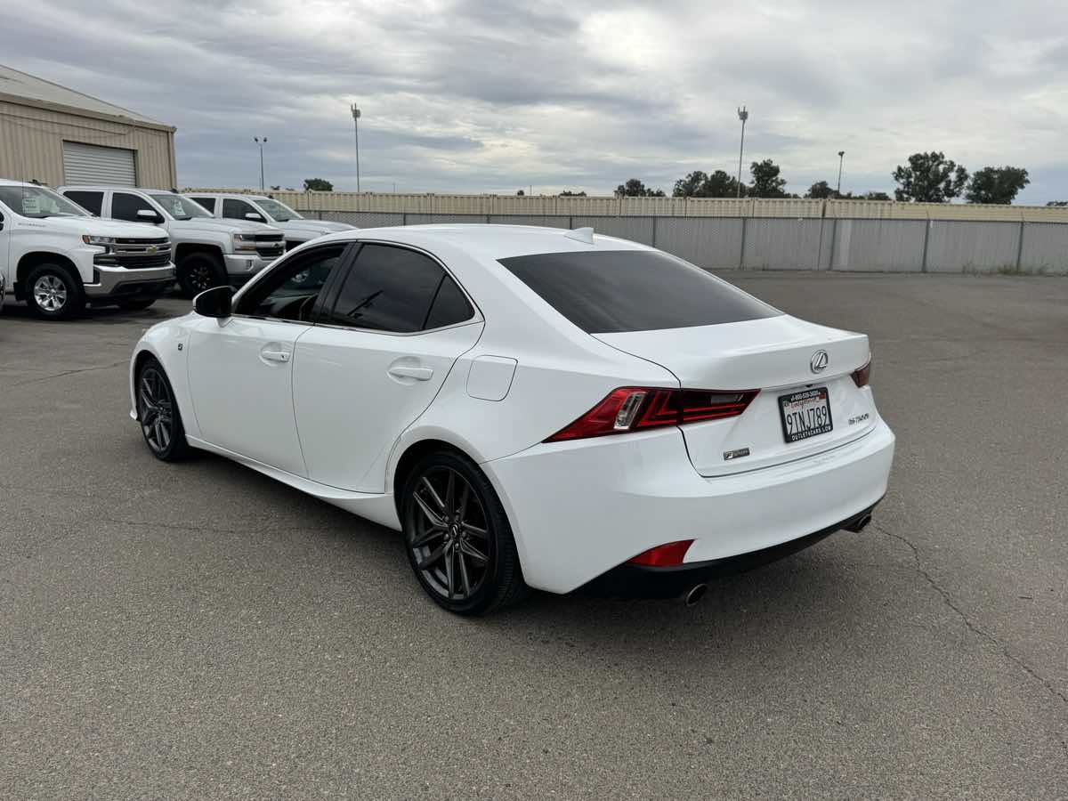 Used 2016 Lexus IS 200t w/ F Sport Package RWD image 7