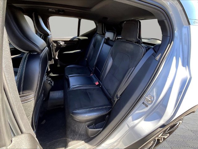 Used 2020 Volvo XC40 T5 R-Design w/ Protection Package Premier AWD/4WD image 23