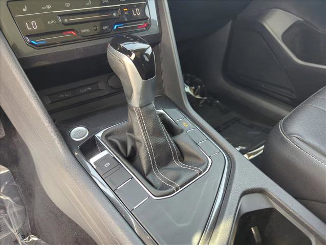 Used 2022 Volkswagen Tiguan SE FWD image 15