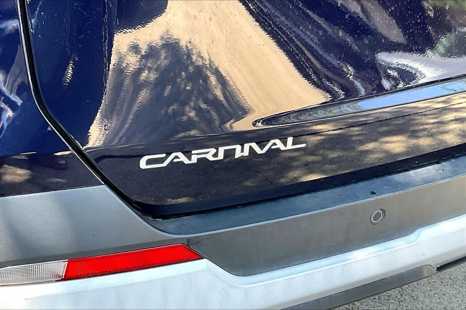 Certified 2025 Kia Carnival FWD image 7