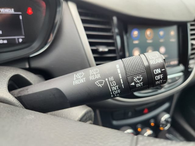 Used 2020 Chevrolet Trax LS FWD image 23