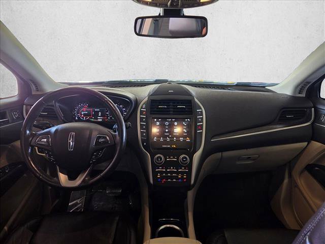 Used 2019 Lincoln MKC Reserve w/ MKC Climate Package FWD image 16