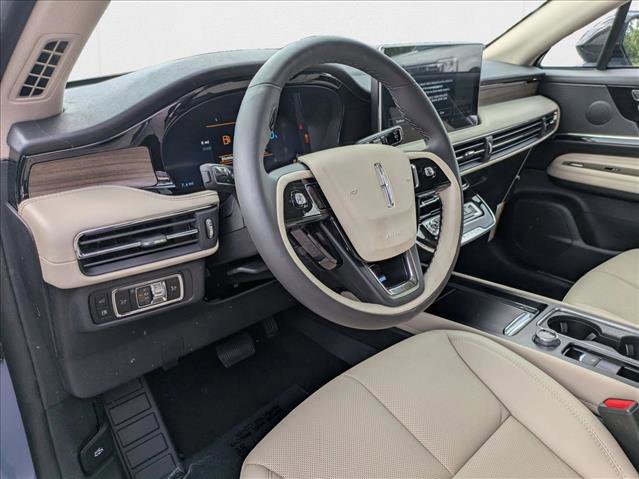 New 2025 Lincoln Corsair Grand Touring w/ Jet Appearance Package image 3