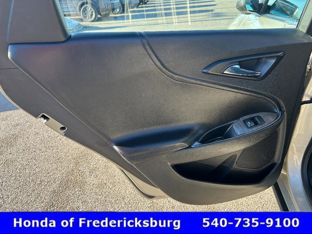 Used 2016 Chevrolet Malibu LT w/ Leather Package image 11