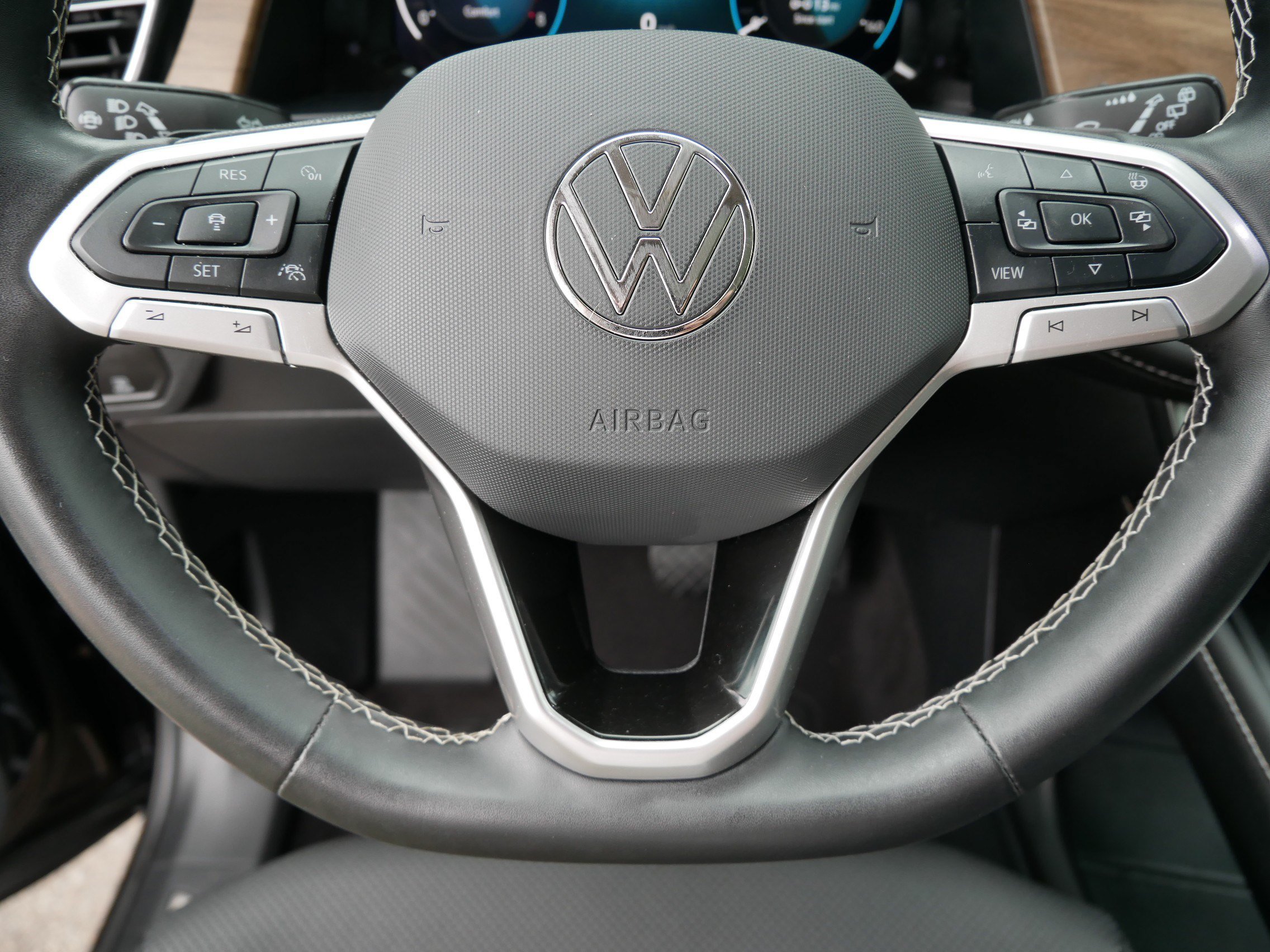 Certified 2024 Volkswagen Atlas SE AWD/4WD image 25