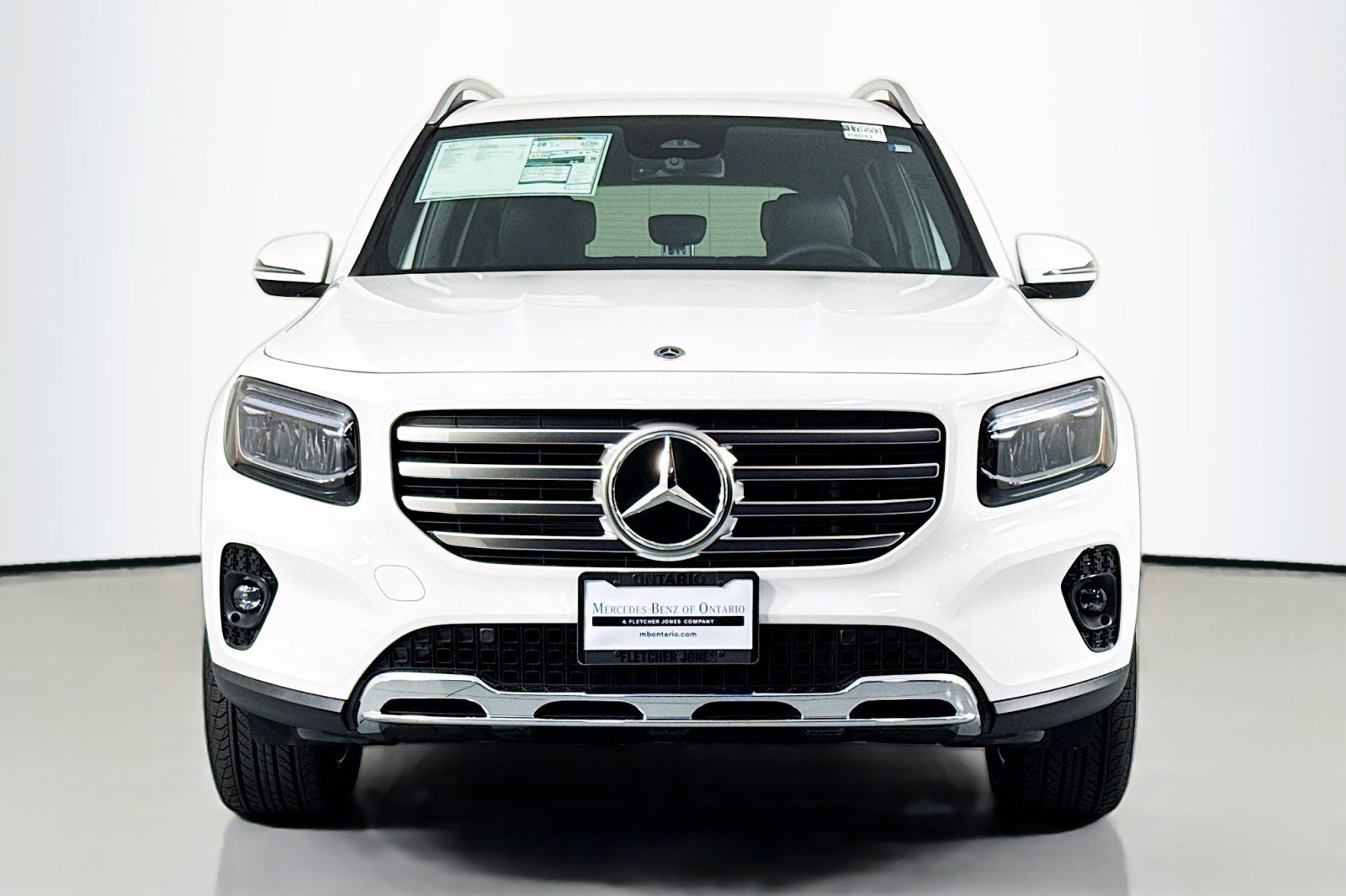 New 2026 Mercedes-Benz GLB 250 image 2