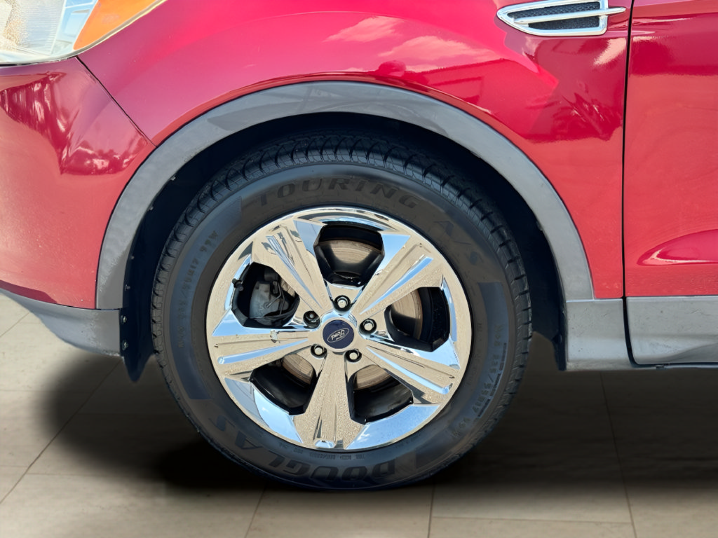 Used 2016 Ford Escape SE w/ SE Leather Comfort Package FWD image 30