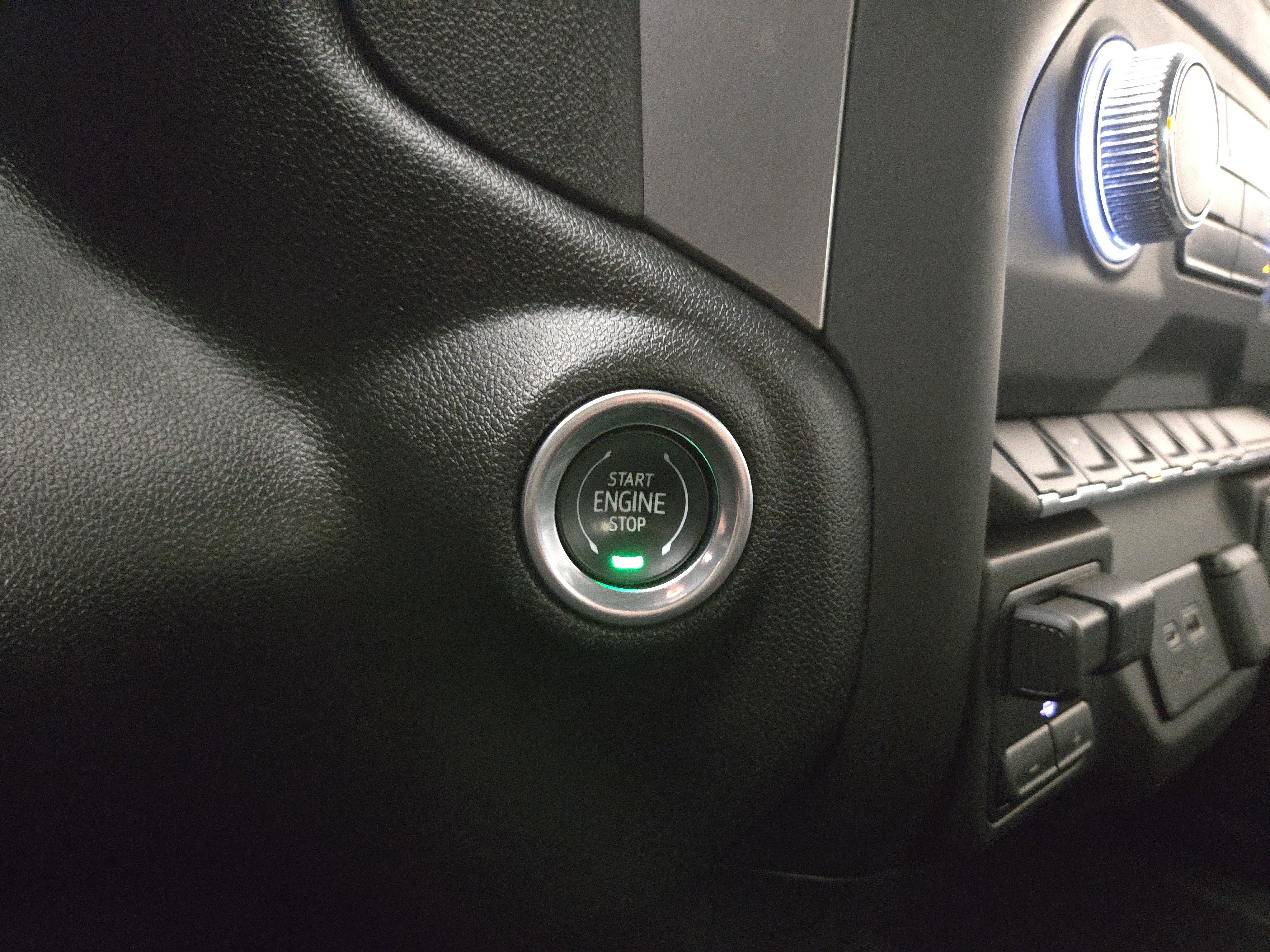 Certified 2024 GMC Sierra 1500 Pro w/ Graphite Edition AWD/4WD image 24