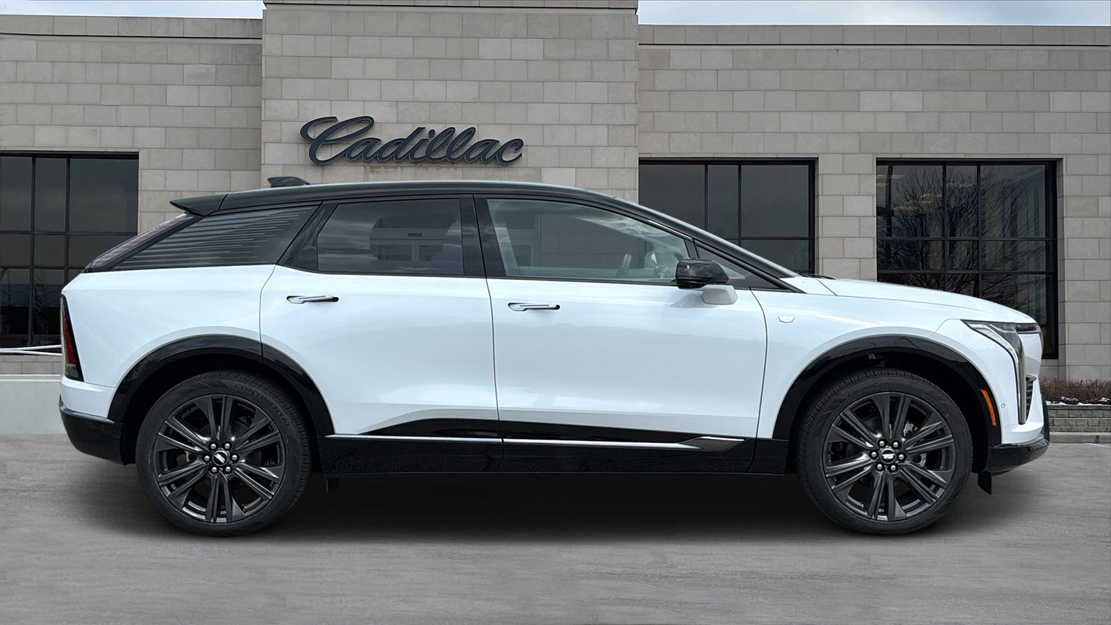 New 2026 Cadillac Optiq Sport 2 w/ LPO, Floor Liner Package AWD/4WD image 2