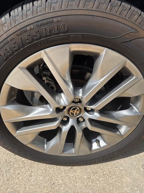 Used 2023 Toyota RAV4 XLE Premium FWD image 22