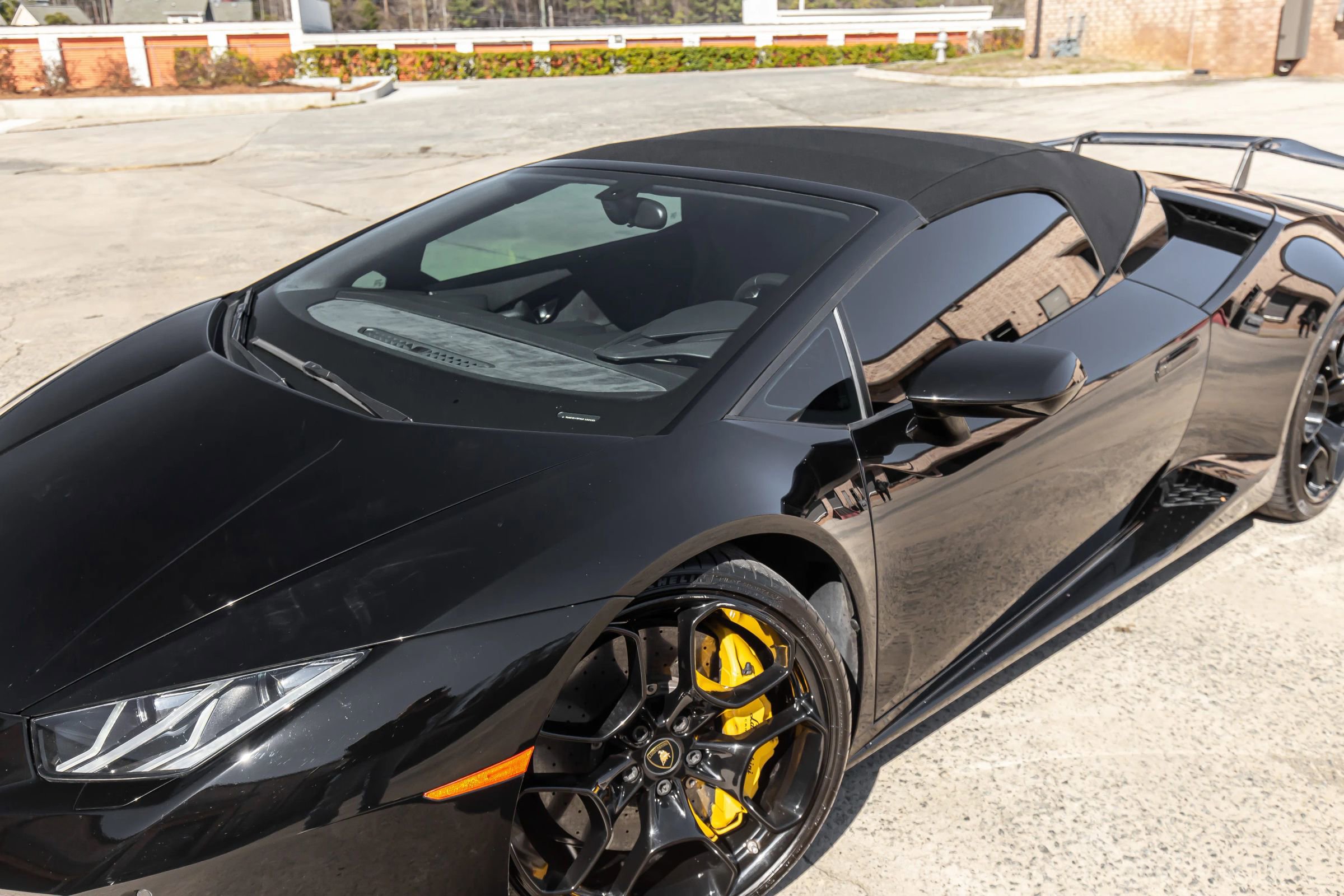 Used 2017 Lamborghini Huracan LP 610-4 image 4