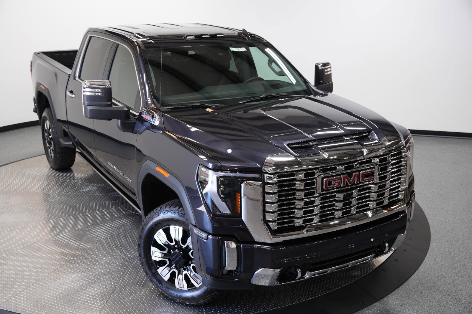 New 2025 GMC Sierra 2500 Denali w/ Denali Reserve Package image 47