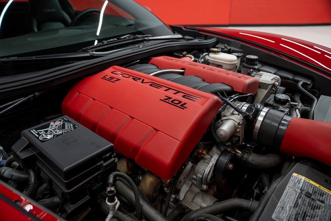 Used 2007 Chevrolet Corvette Z06 w/ Preferred Equipment Group RWD image 17