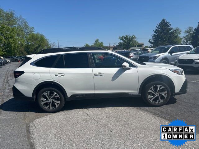 Certified 2022 Subaru Outback Limited AWD/4WD image 3