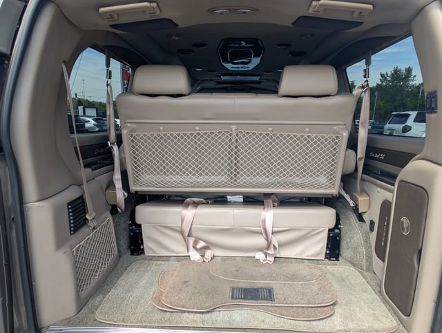 Used 2019 Chevrolet Express 2500 RWD image 21