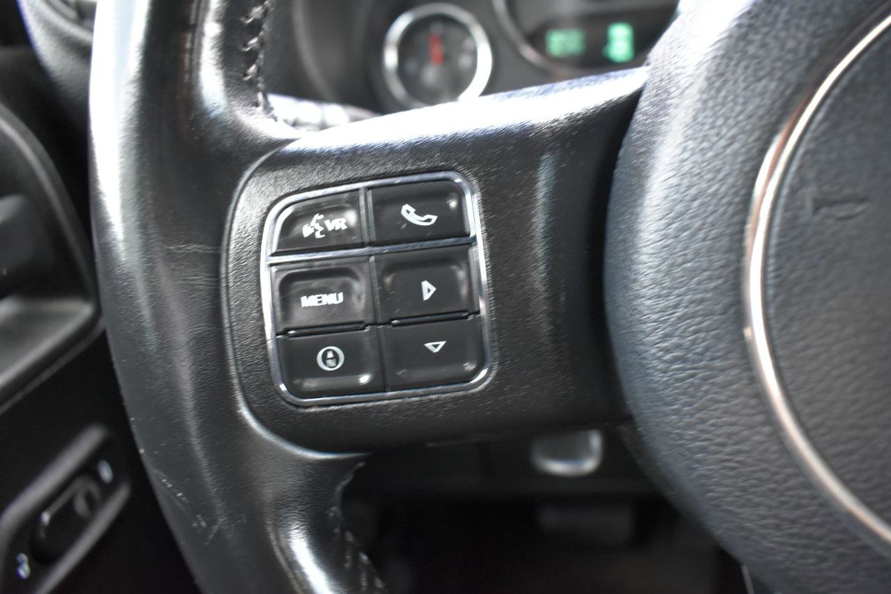 Used 2018 Jeep Wrangler Unlimited Sport S AWD/4WD image 15