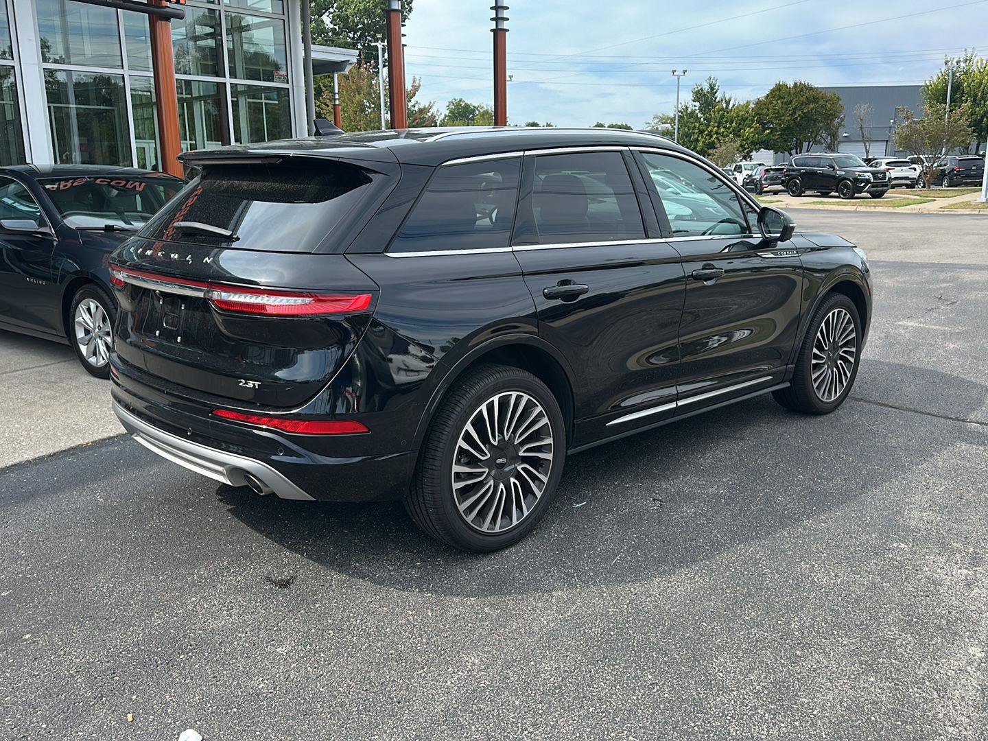 Used 2020 Lincoln Corsair Reserve w/ Equipment Group 201A AWD/4WD image 3