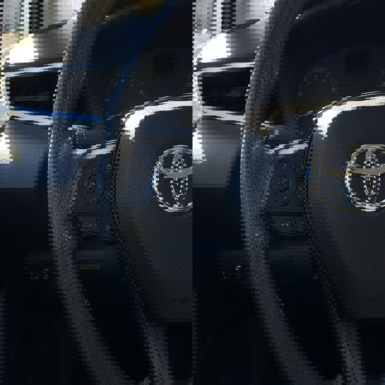 Used 2024 Toyota Corolla LE image 12