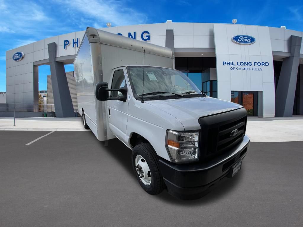 New 2024 Ford E-450 and Econoline 450 Super Duty w/ Driver's Safety Package RWD image 1
