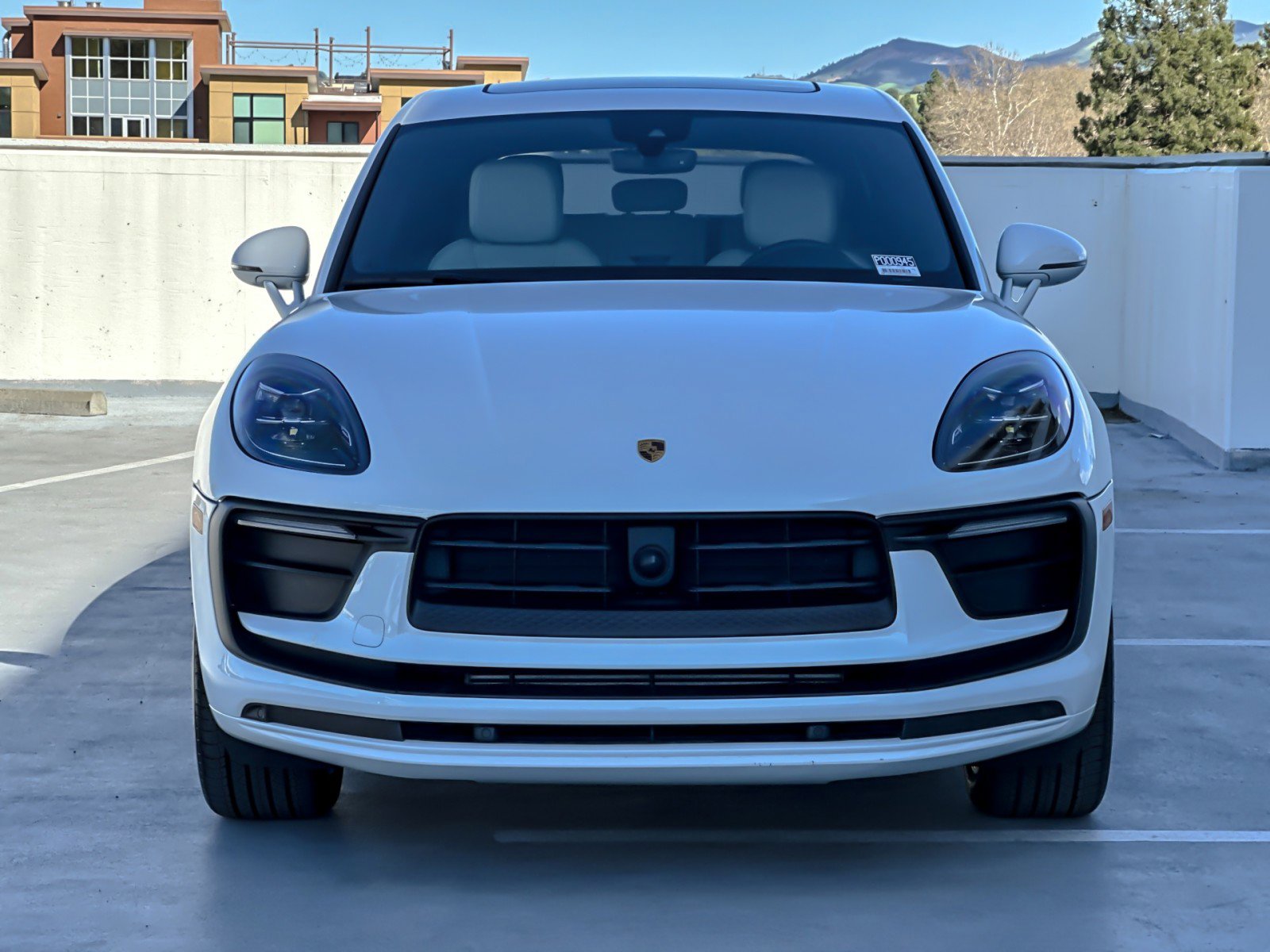 Certified 2023 Porsche Macan image 11