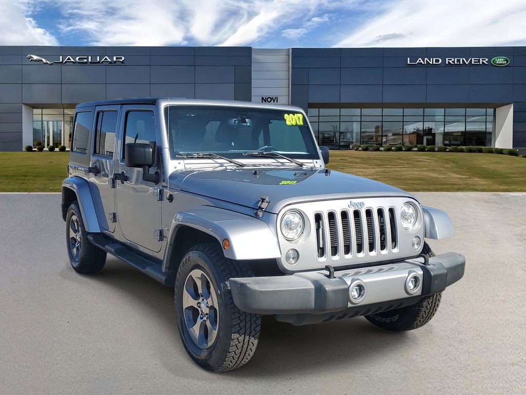 Used 2017 Jeep Wrangler Unlimited Sahara w/ Connectivity Group image 4
