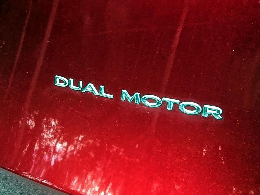 Used 2025 Tesla Model Y Long Range image 7