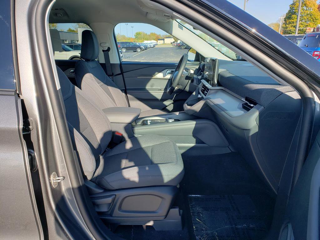 New 2026 Ford Explorer Active image 16