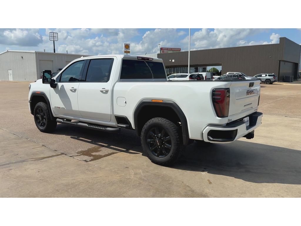 Used 2025 GMC Sierra 2500 AT4 AWD/4WD image 6
