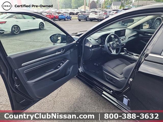 Certified 2023 Nissan Altima 2.5 SV w/ SV Premium Package FWD image 10