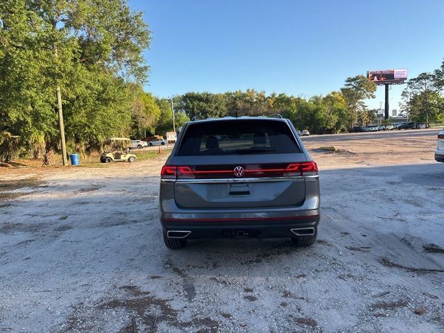 Used 2024 Volkswagen Atlas SE image 17